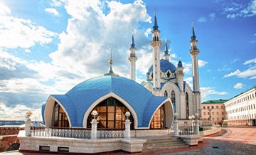 27 марта отправиться в круиз по маршруту Москва – Казань – Йошкар-Ола – Москва можно будет на туристическом поезде РЖД «Сказы Поволжья». Билеты уже в продаже!