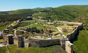 Дагестан: старинная крепость Нарын-Кала