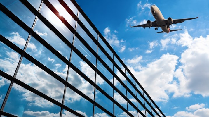 Аэропорт Астаны временно закрывает взлётно-посадочную полосу